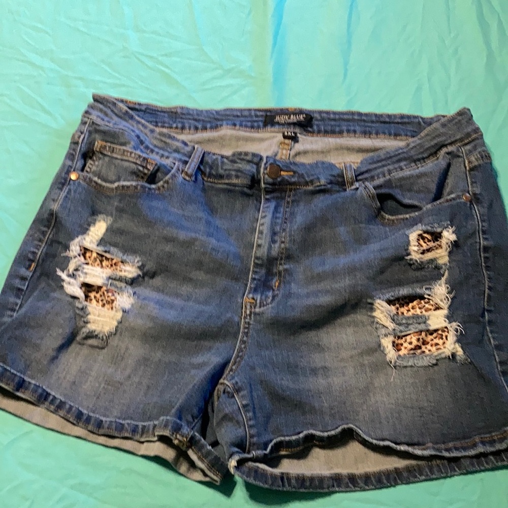 Judy Blue Leopard Destroyed Shorts